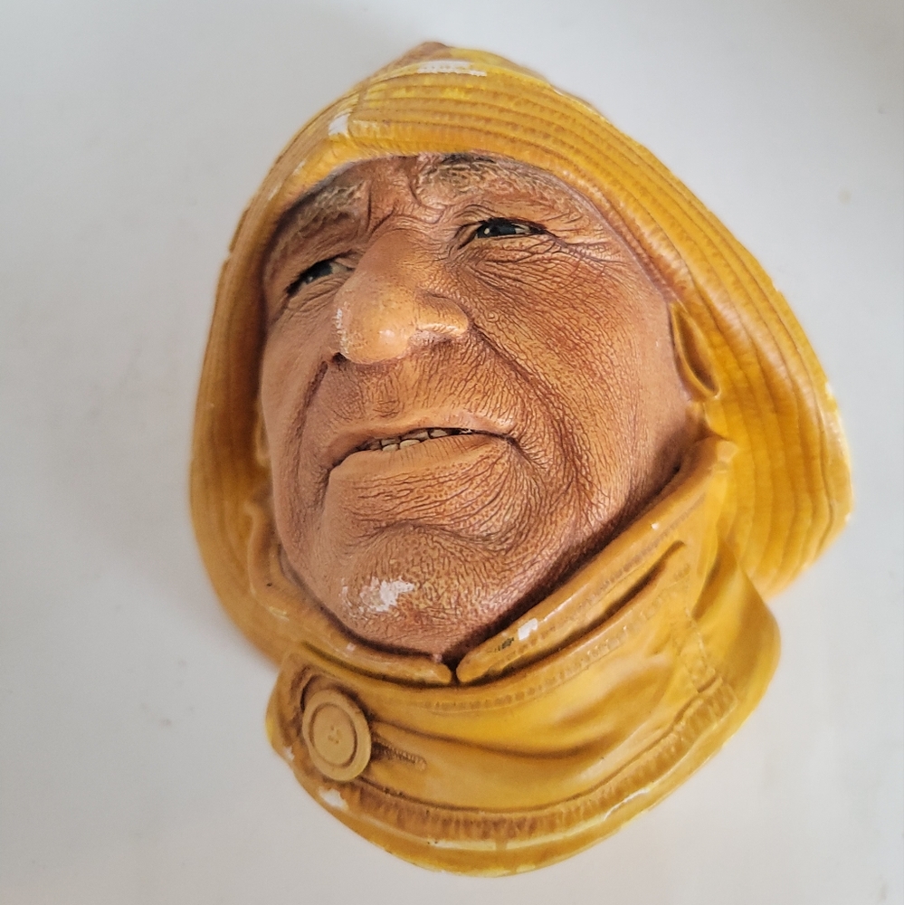 VINTAGE 1965 BOSSONS SEAFARERS COLLECTION LIFEBOATMAN CHALKWARE PORTRAIT HEAD